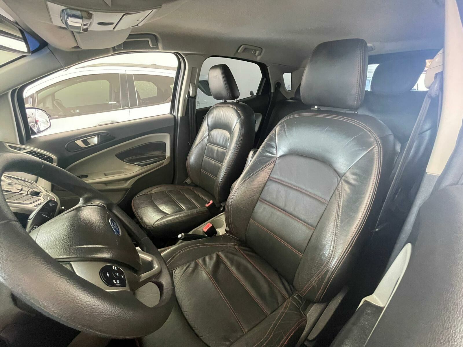 Imagem do veículo  FORD ECOSPORT 2.0 TITANIUM